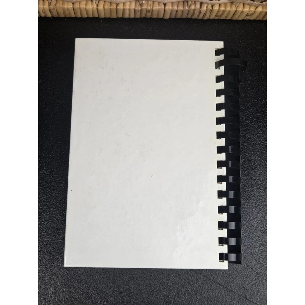 Alltel Carolina Employees Favorite Recipes Cookbook 1993‎